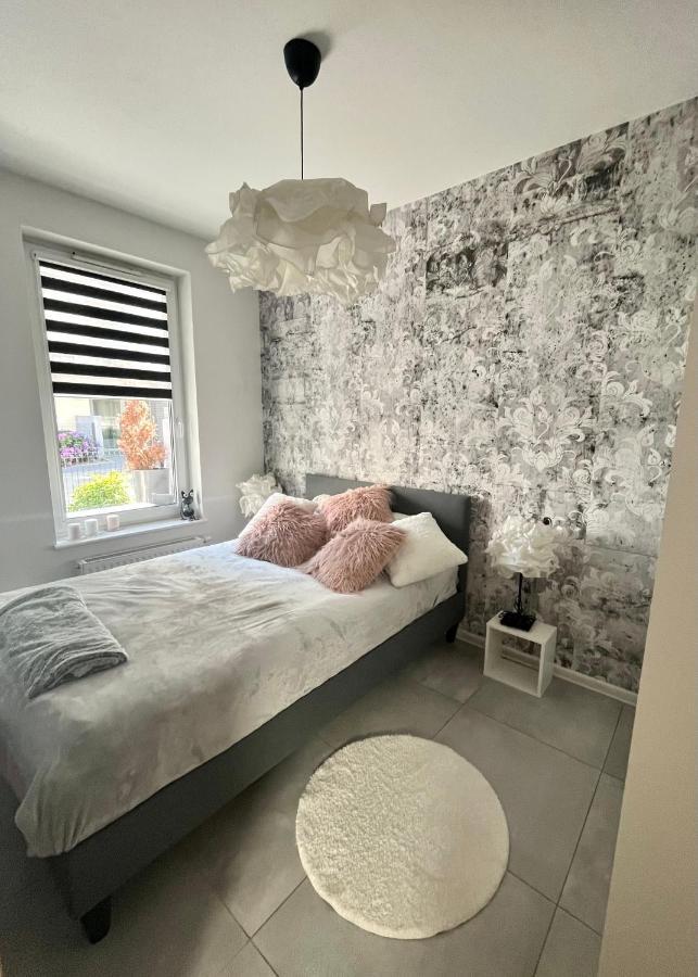 Apartament Mniszek Kolobřeh Exteriér fotografie